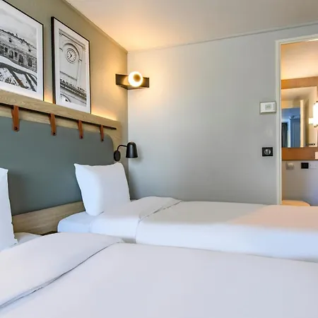 Campanile Prime - Nimes Centre Hotel Exterior photo