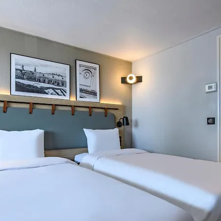 Campanile Prime - Nimes Centre Hotel Exterior photo