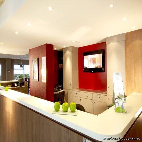 Hotel Campanile Centre Mas-carbonnel